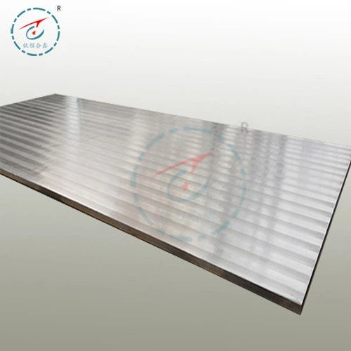 高強度チタンクラッド鋼板